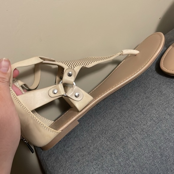 Call it spring sandals - Picture 4 of 5